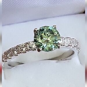 1.0CR MOISSANITE RING 925 ST Slv.